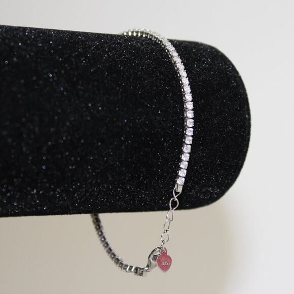 925 Sterling Silver Tennis Bracelet Made in Turkey - Picture 4 of 14